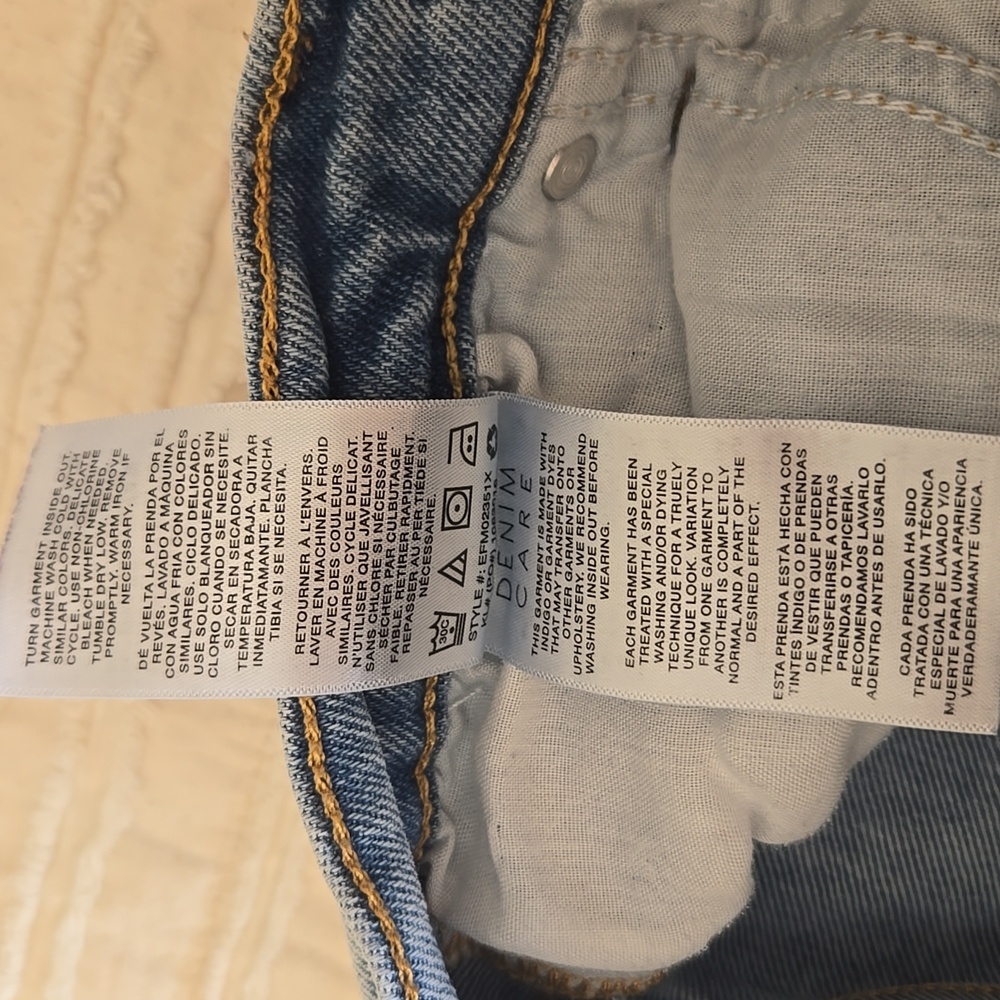 Kensie Vintage Luxe “The Slim” High-Rise Raw Hem Jeans Women’s 2/26 - Picture 17 of 17